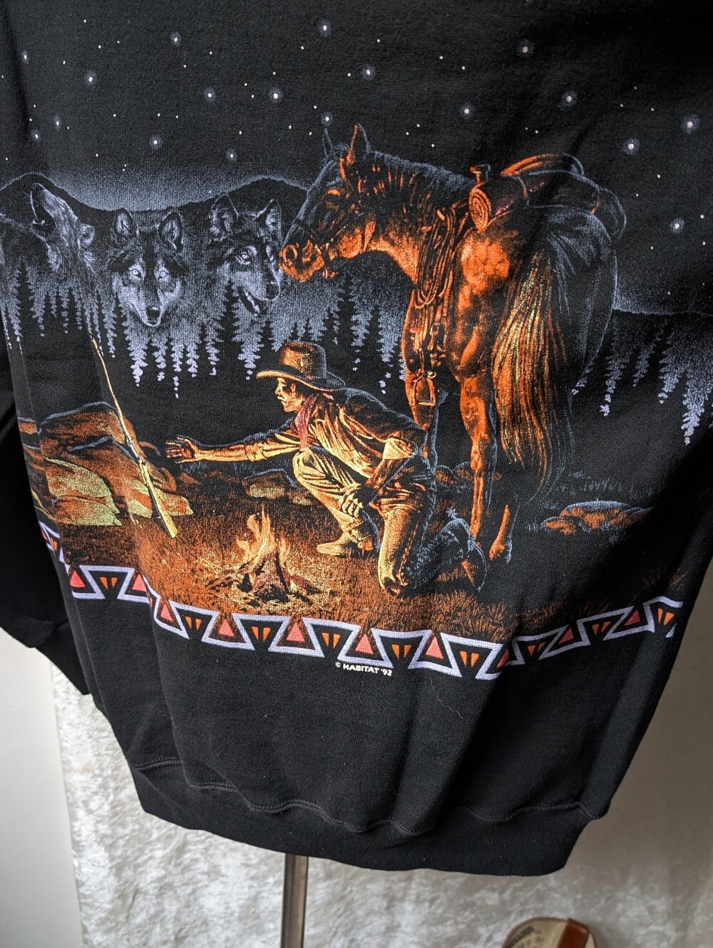 Vtg Habitat 92' Cowboy Camping Saddled Horse Night Sky Wolves Western Sweater